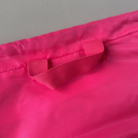 NWT Lug Jumping Jack Drawstring Backpack Magenta Neon Pink - Picture 9 of 12